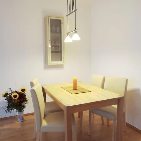 An Der Uni Mit Tiefgarage Und Loggia Apartment Leipzig