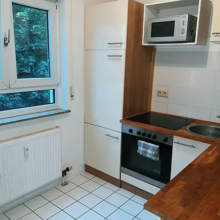 Apartment An Der Uni Mit Tiefgarage Und Loggia Leipzig